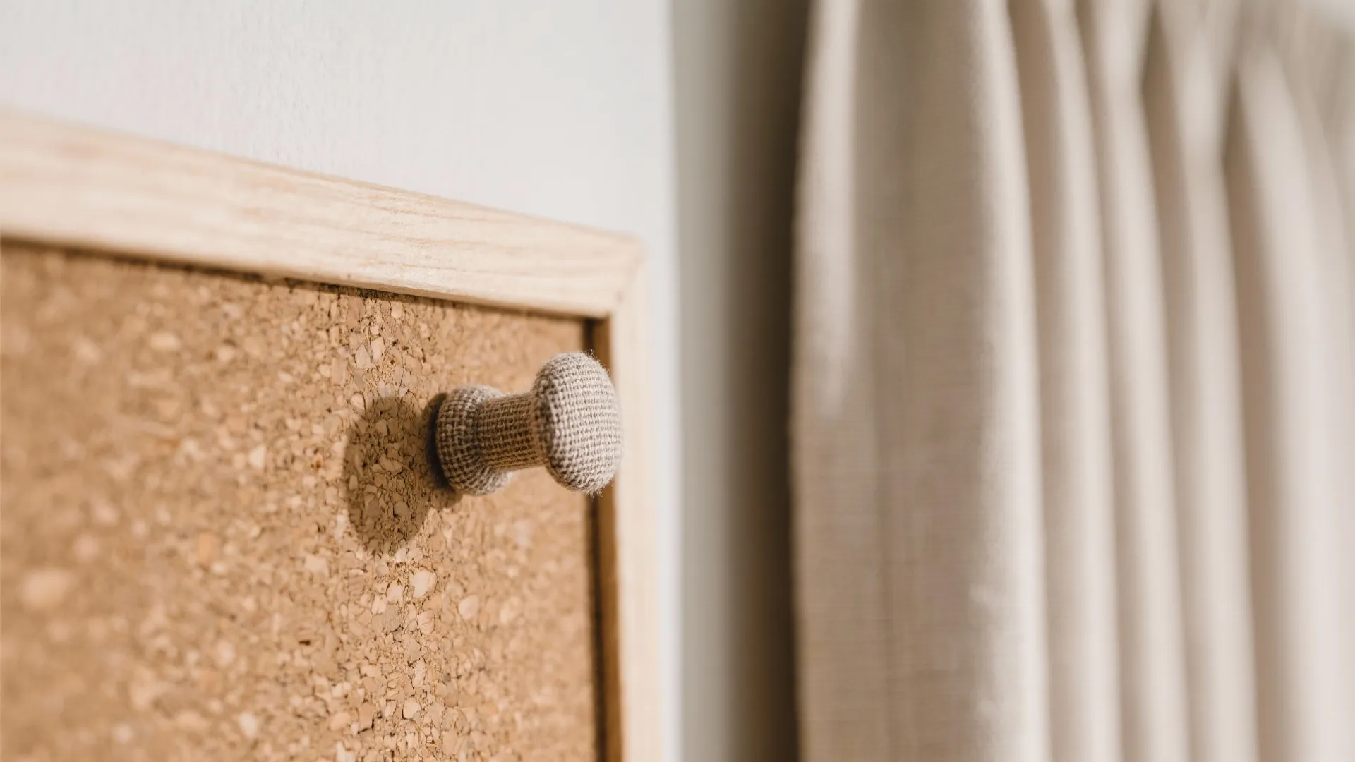 3) Acoustic comfort: soft surfaces, smart placement