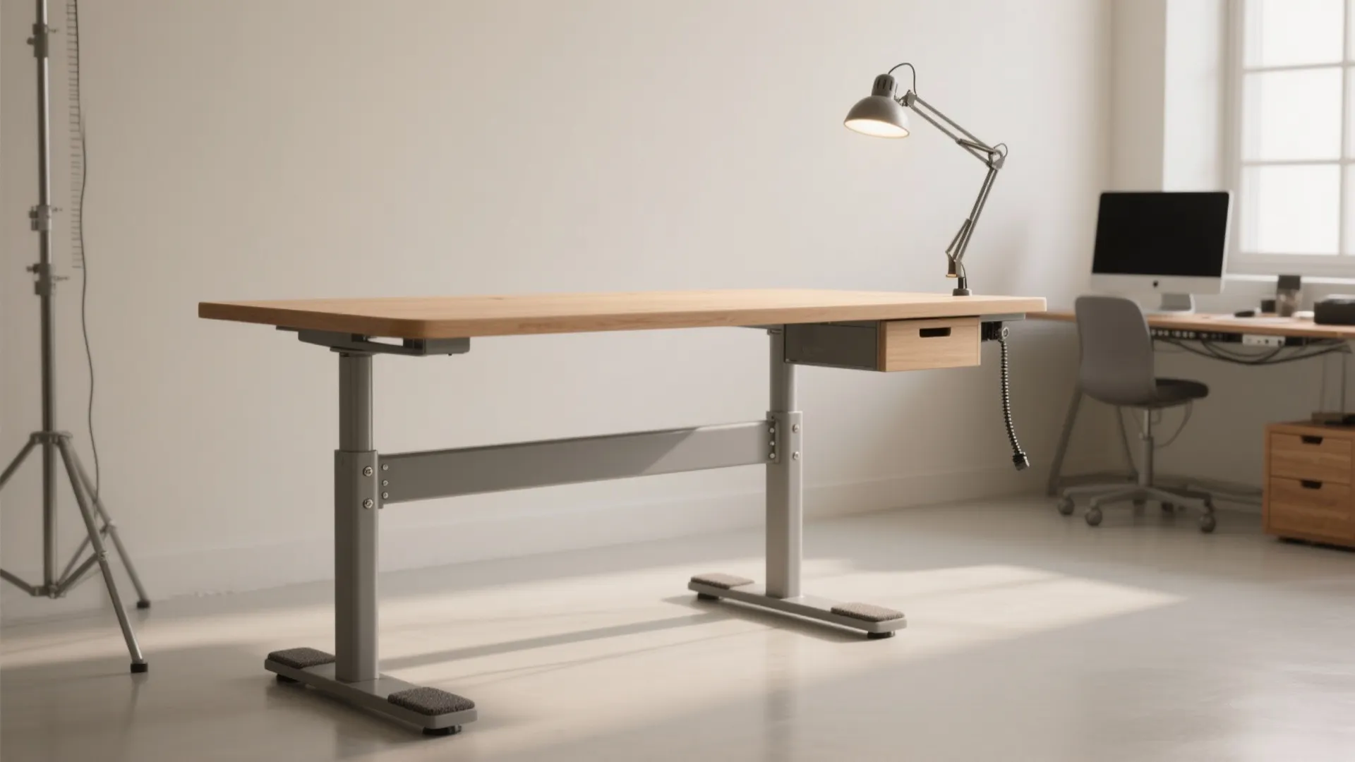 DIY Adjustable Height Table: Step-by-Step Guide: Fast-Track Guide to Building a Height-Adjustable Table at Home