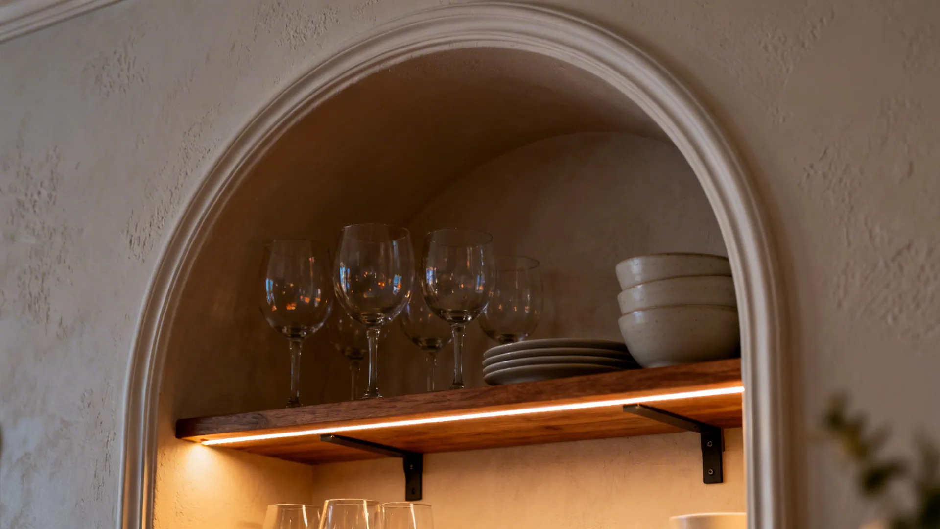 3) Built-In Arched Niche for Dining Storage