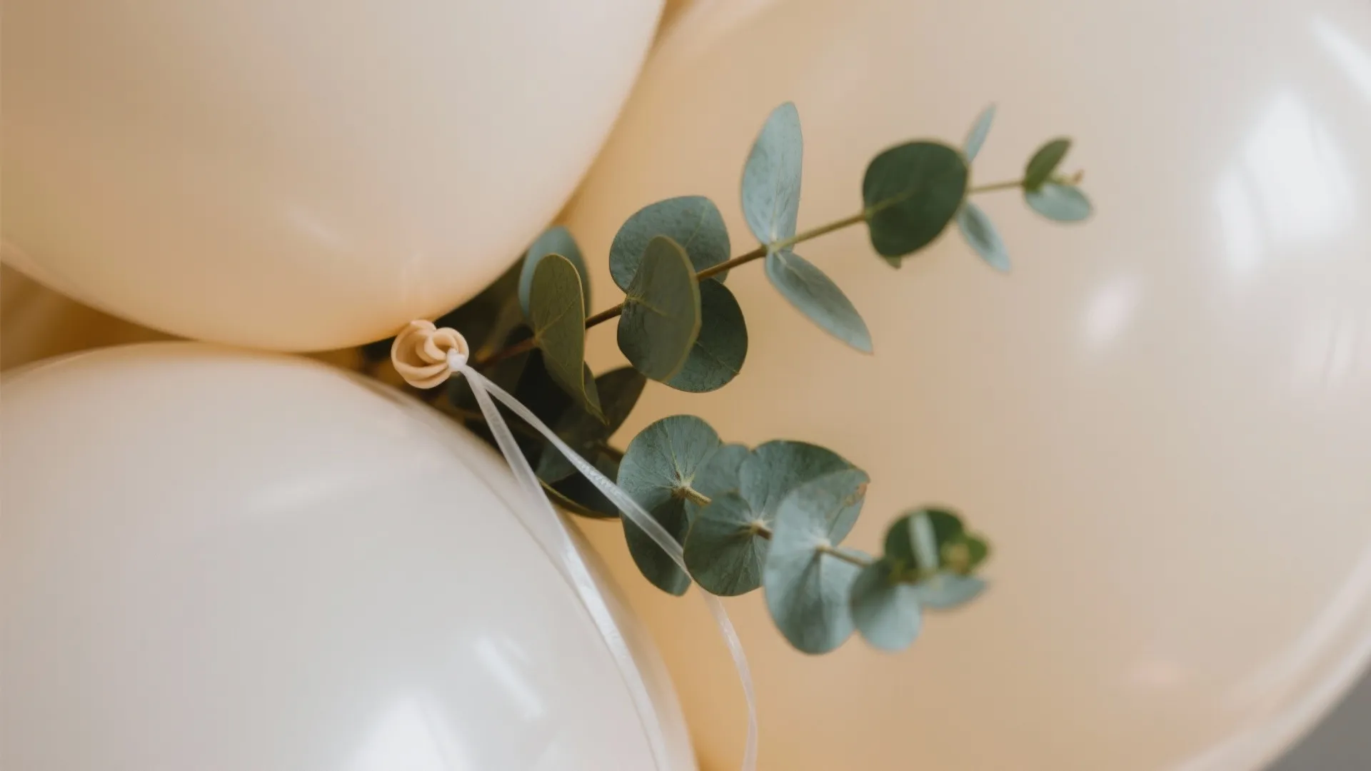 Statement Balloon Garland + Floral Sprigs