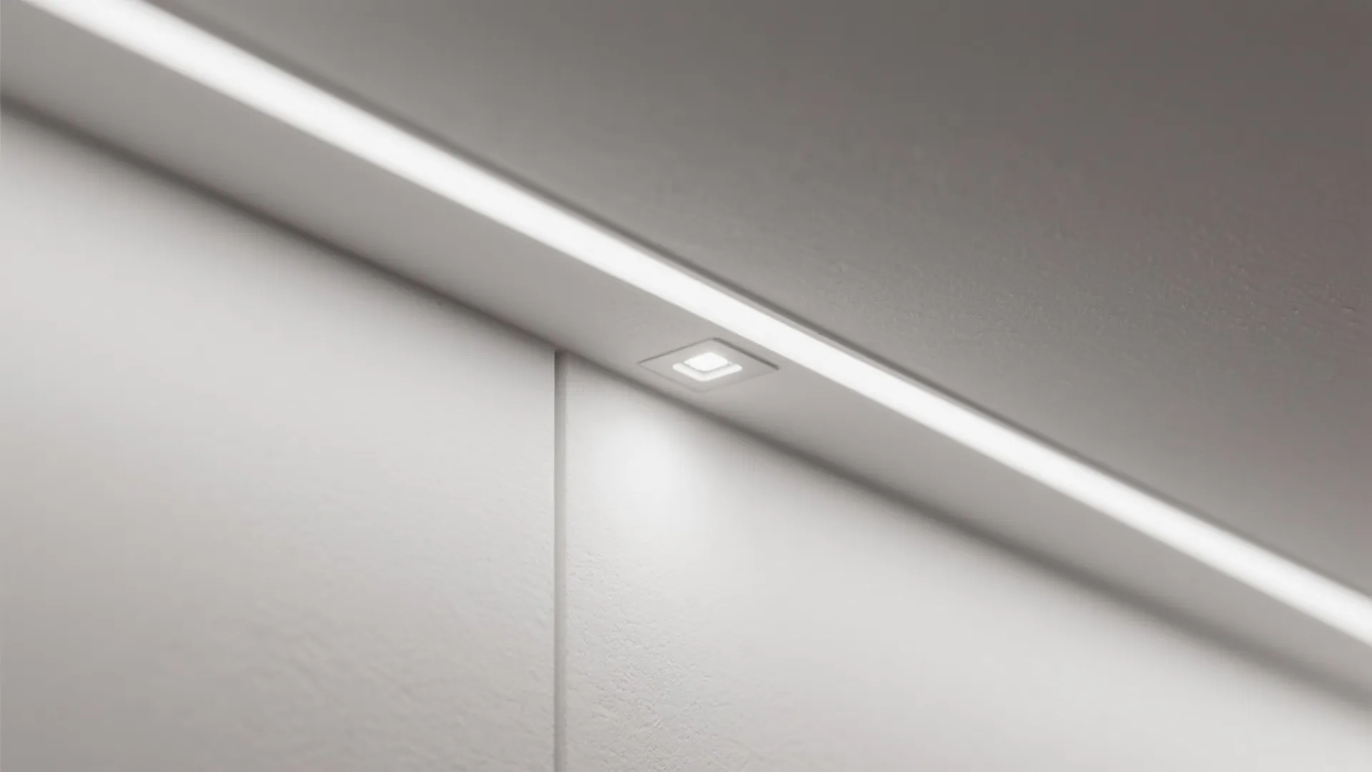 Linear POP Beams and Subtle Geometry