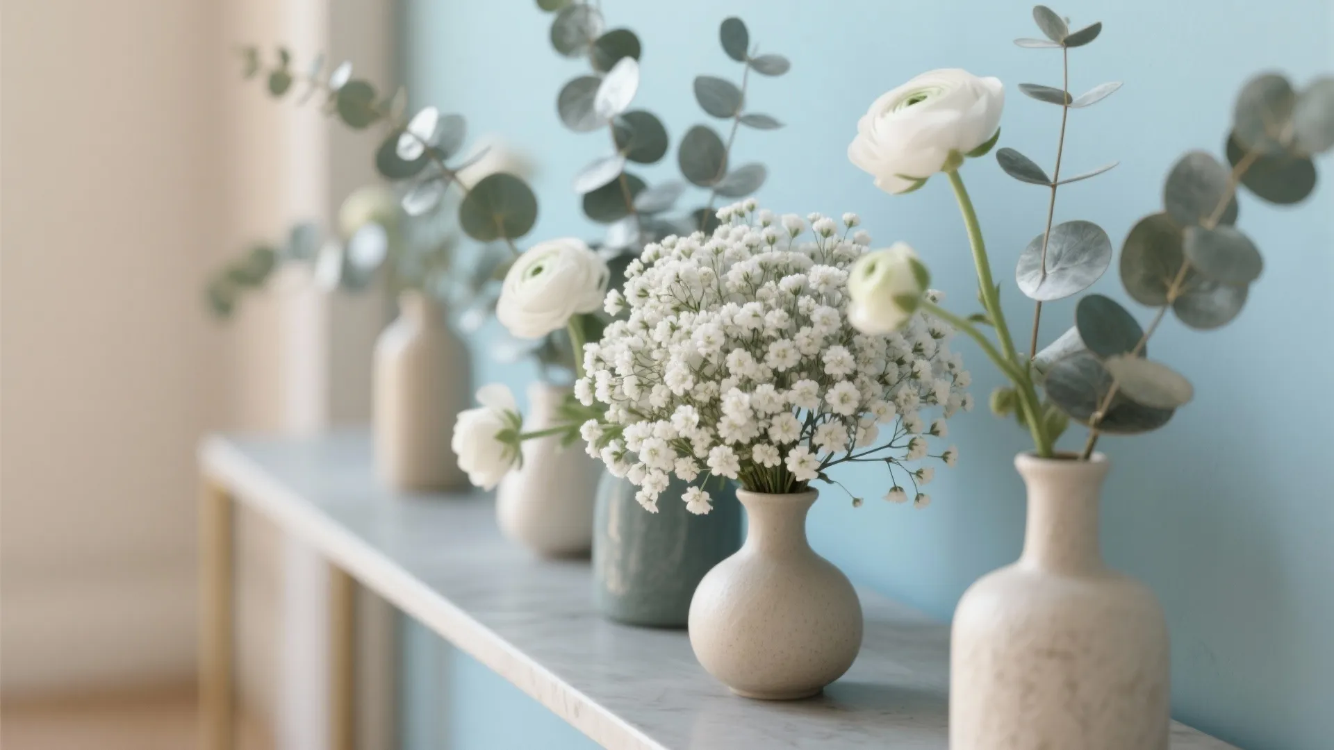 Floral-Meets-Greenery With Baby’s Breath and Eucalyptus