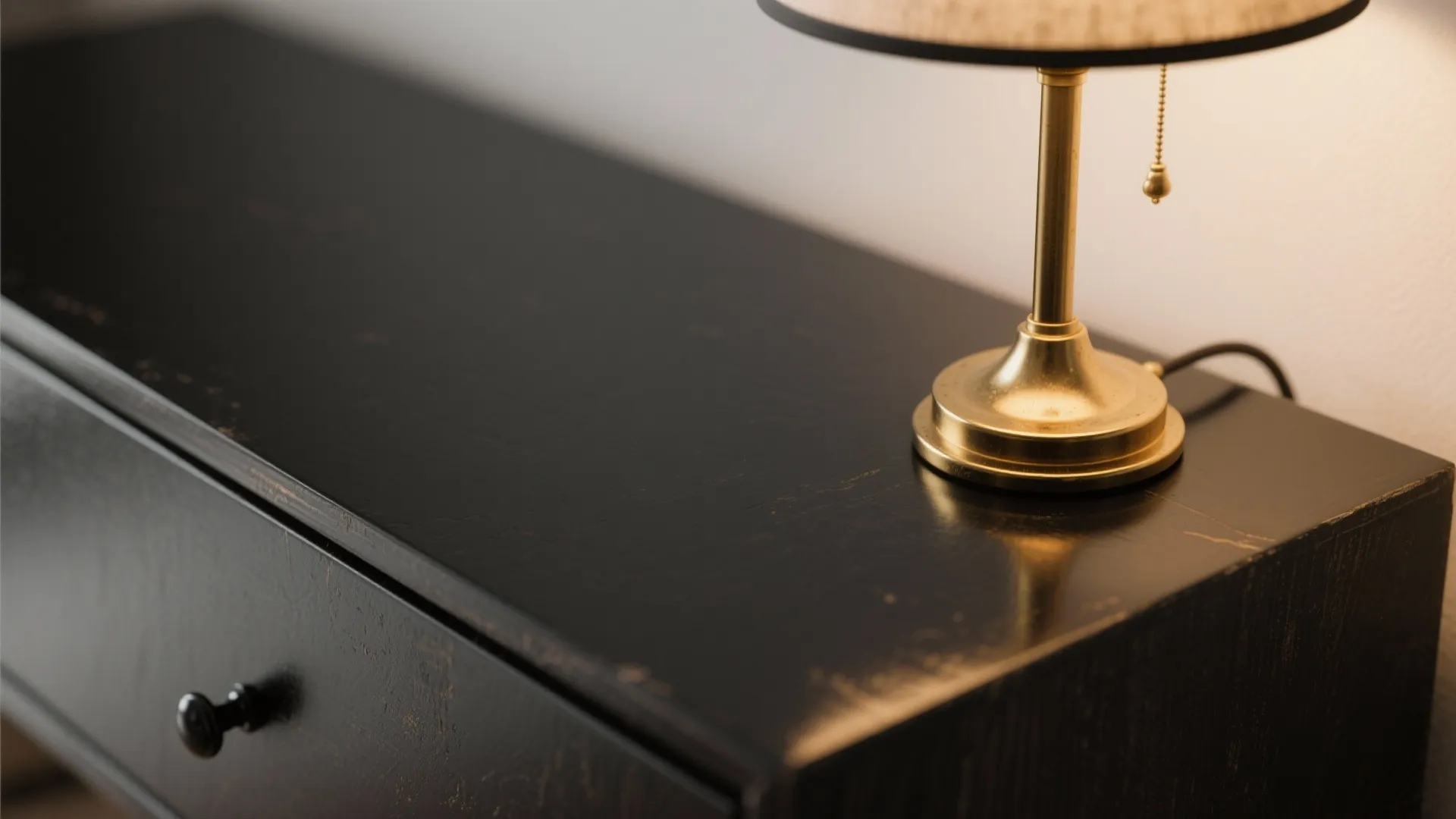 3. Brass Accents and Matte Black Fixtures
