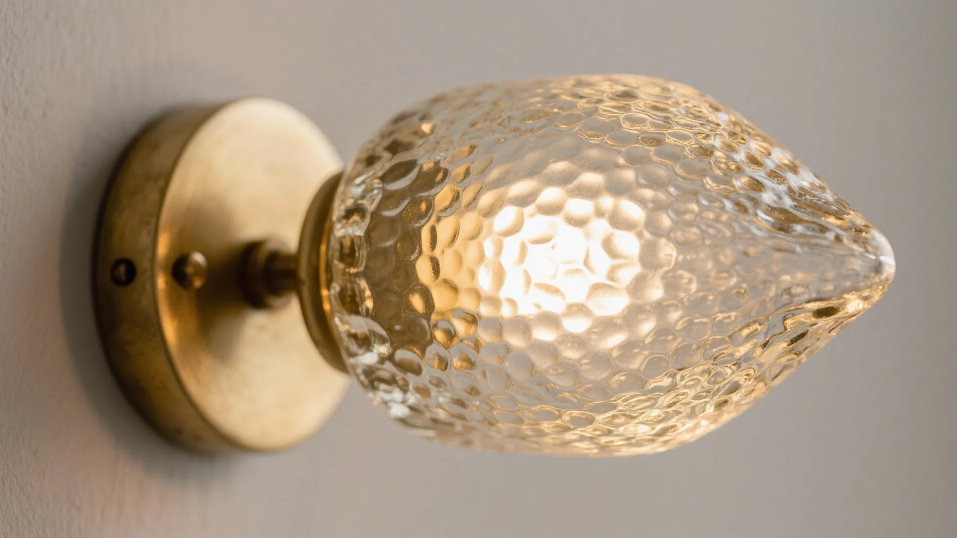 Sculptural statement sconces as the room’s jewelry