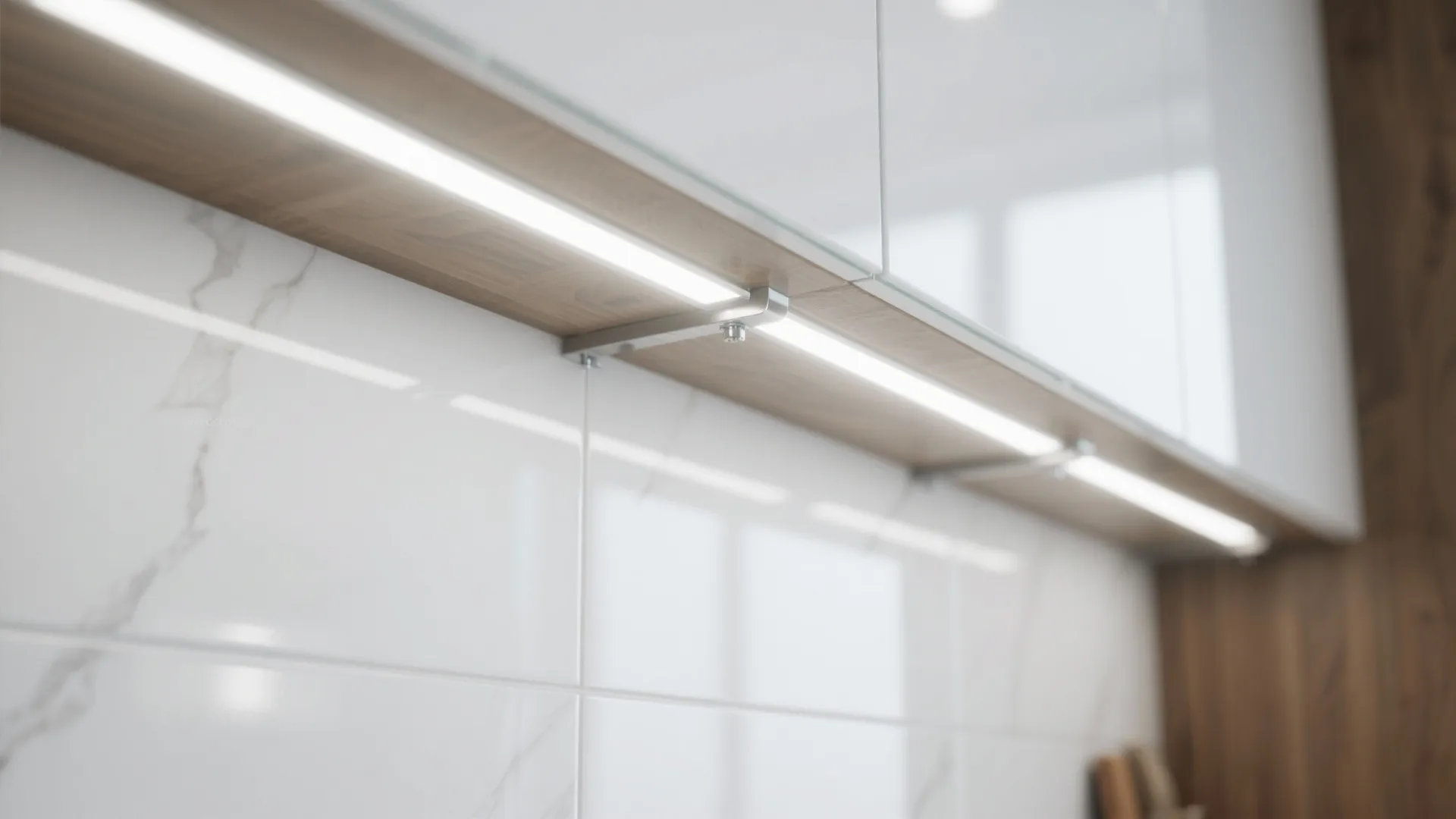 4. Bright finishes, reflective backsplashes, and smart lighting