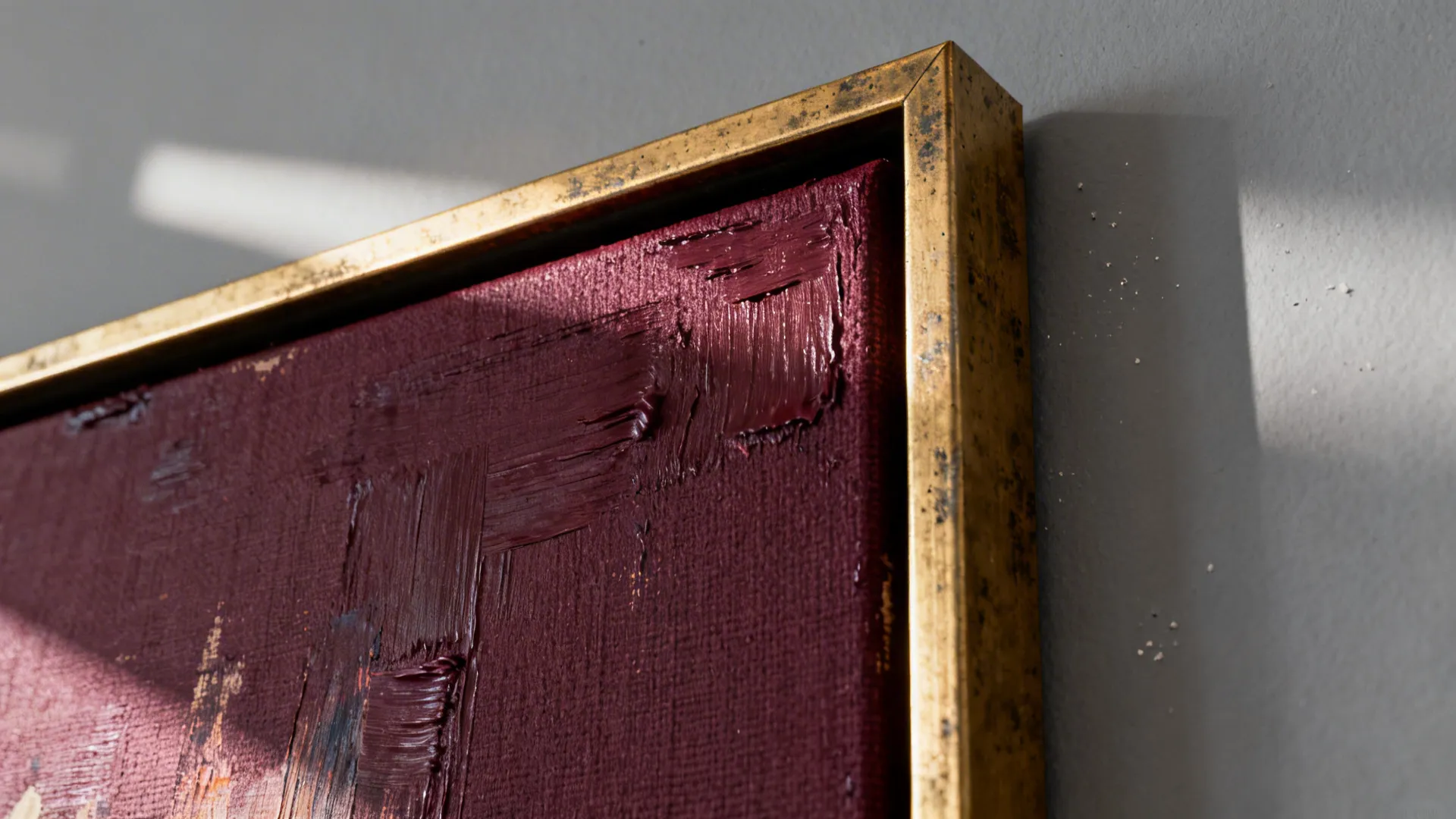 1. A single oversized burgundy canvas