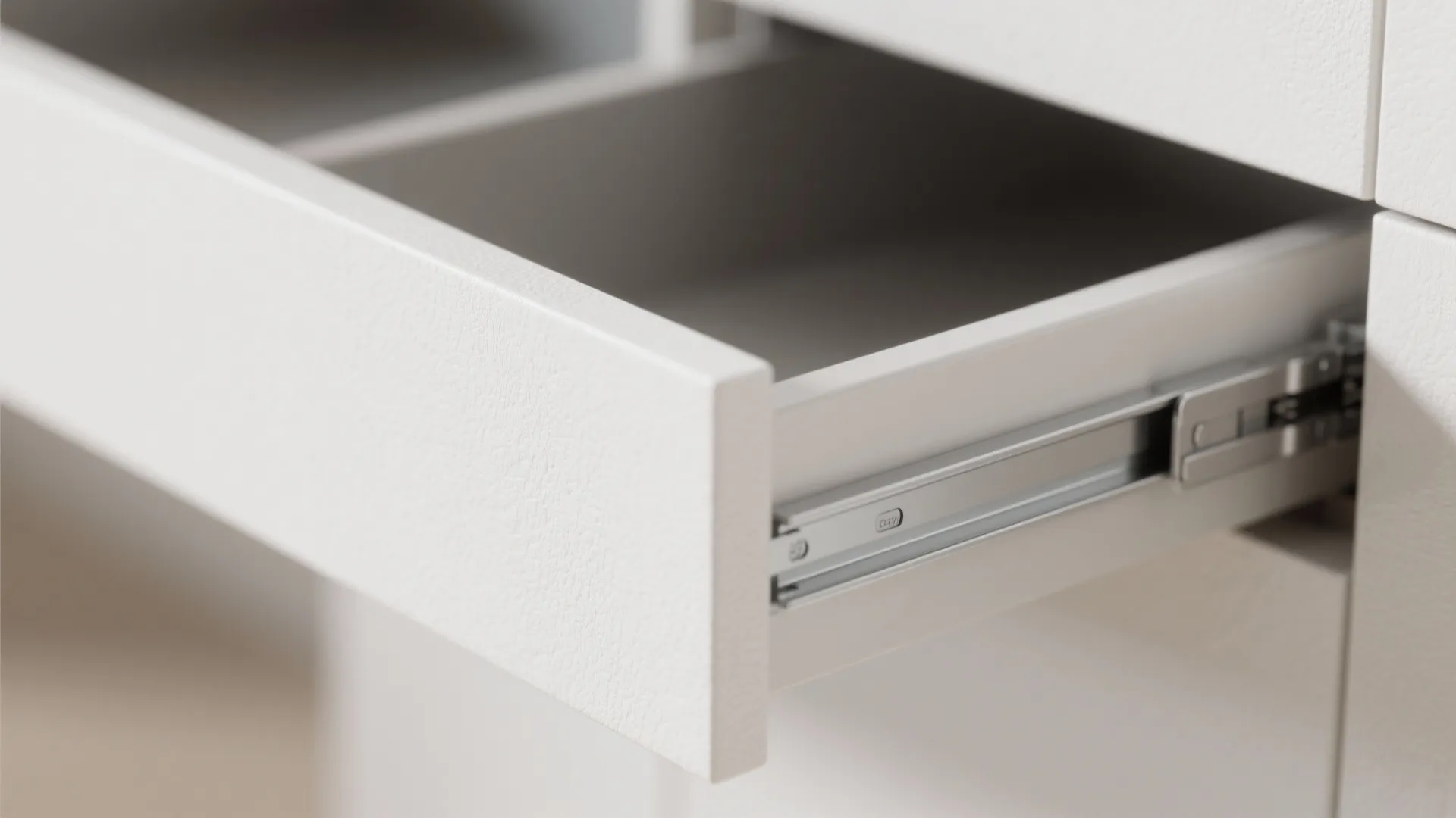 Minimalist kitchen storage that breathes