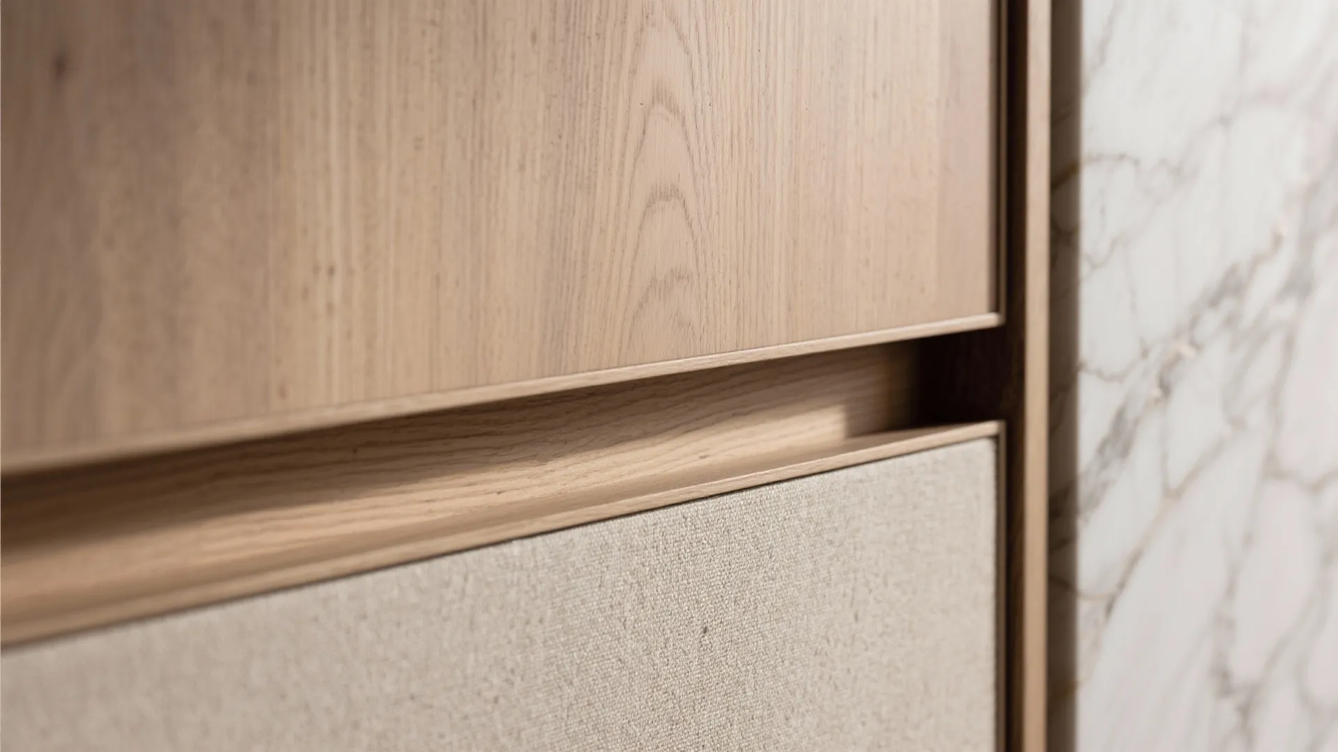 Warm-minimal storage that hides the mess