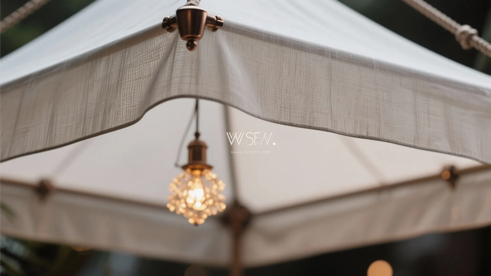 Ceiling Features that Lift the Room