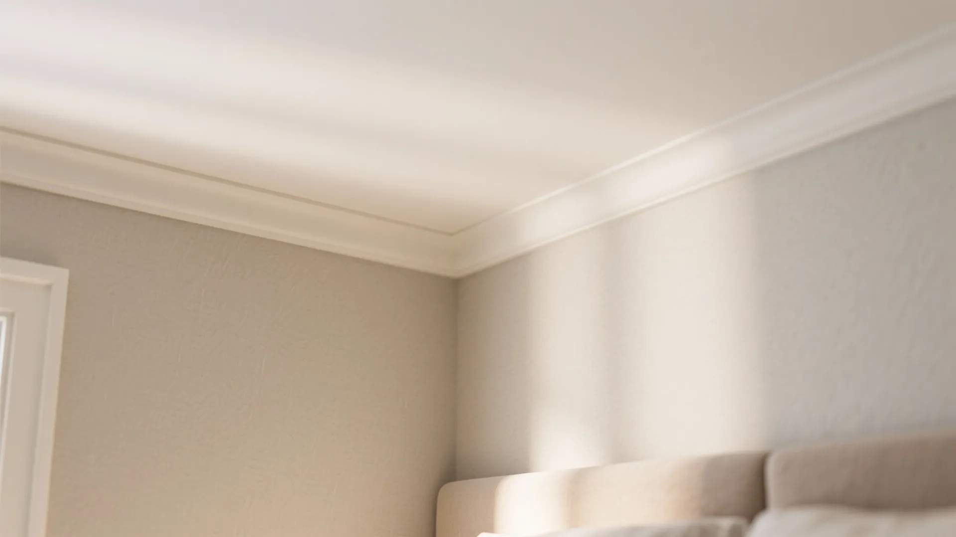 Ceiling Magic: Lift the Room with Tints and Soft Edges