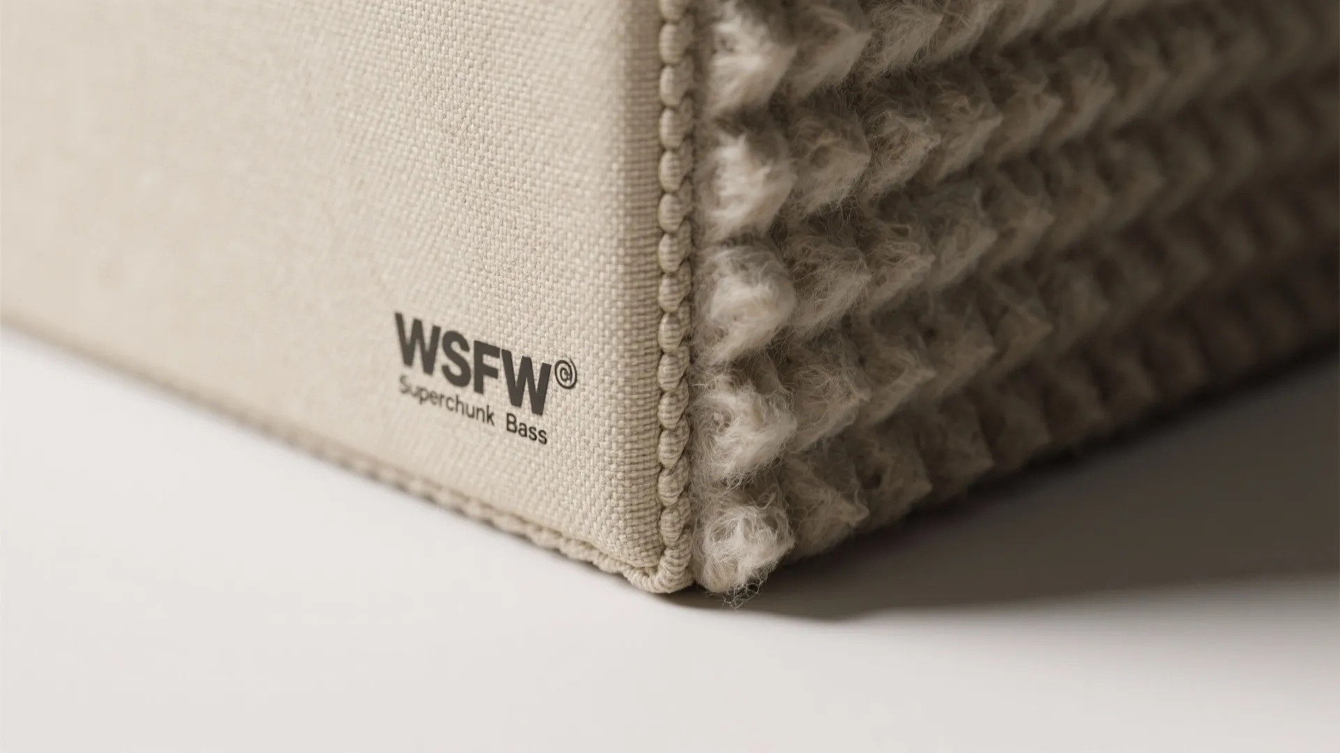 Corner Superchunk Traps That Disappear Into the Room