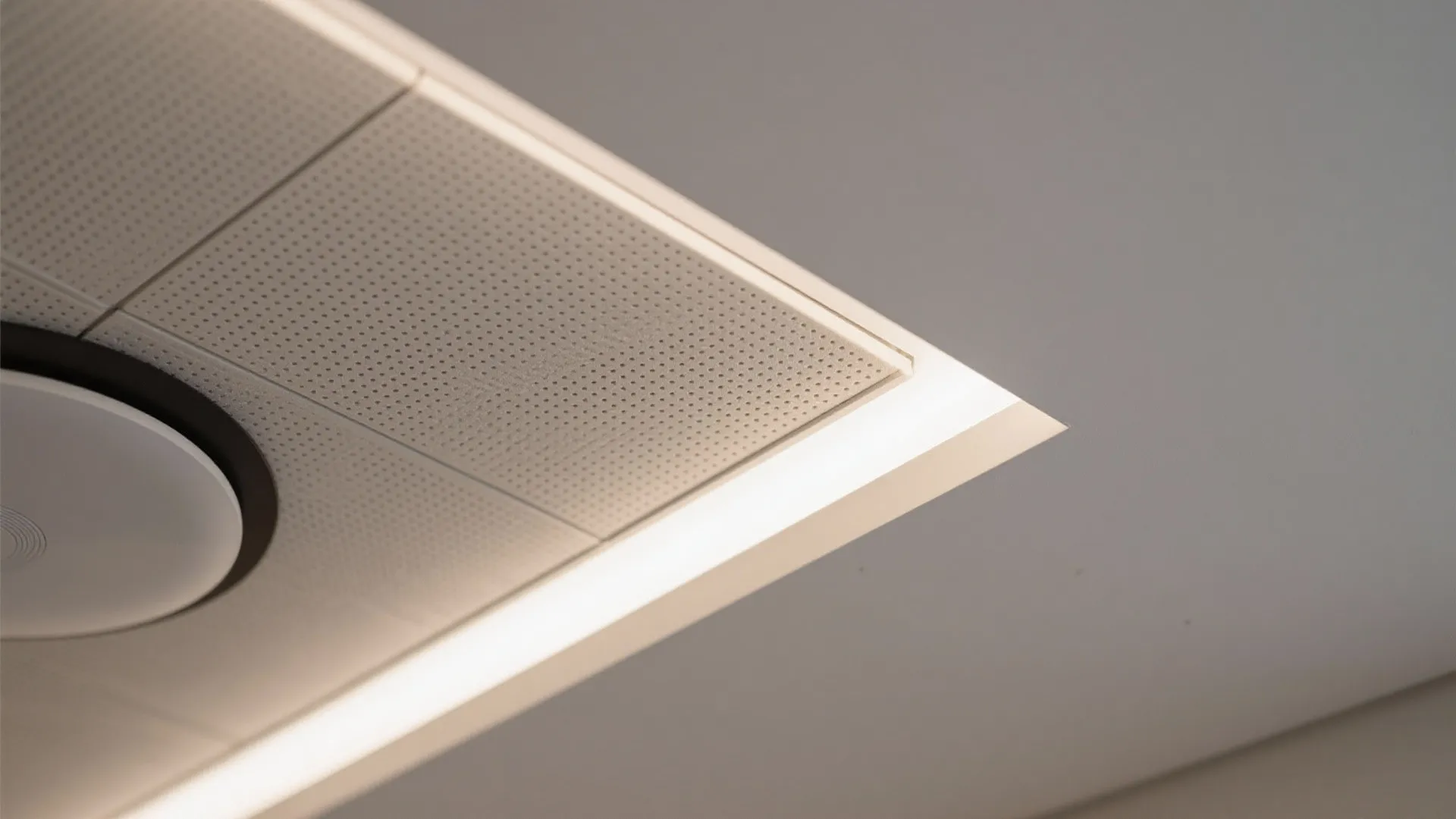 1) Slim coffer grid with dual fans