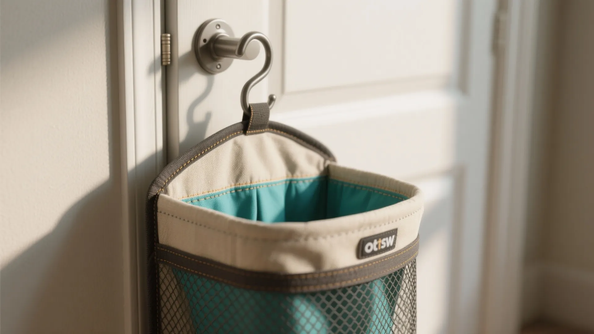 Idea 2: Collapsible hanging hamper