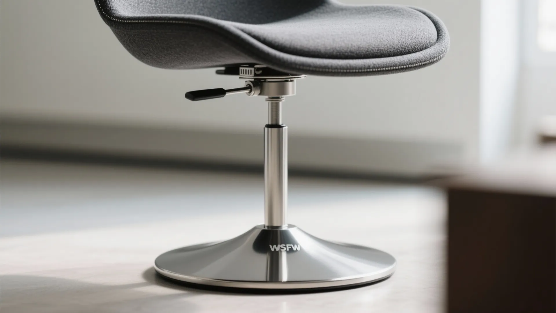 Compact swivel chair with slim base