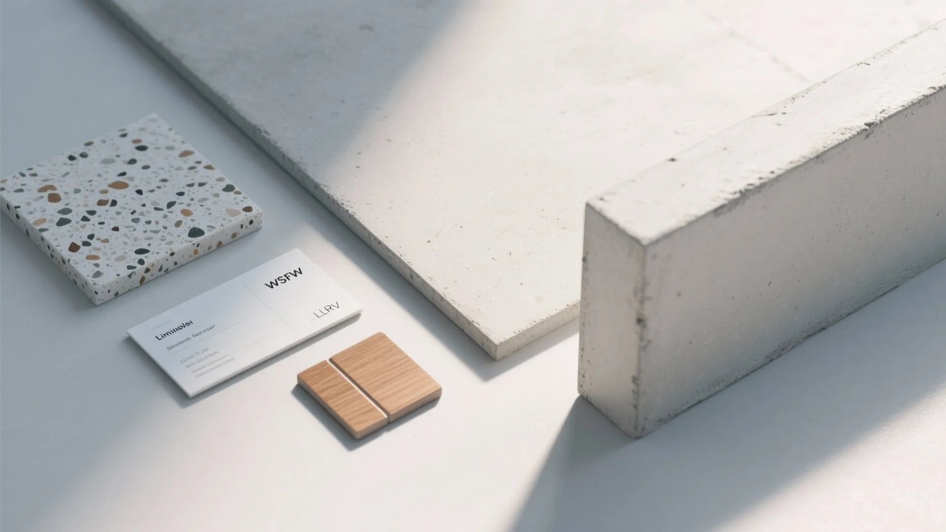 Concrete finishes that play with light: trowel, terrazzo-look, and limewash