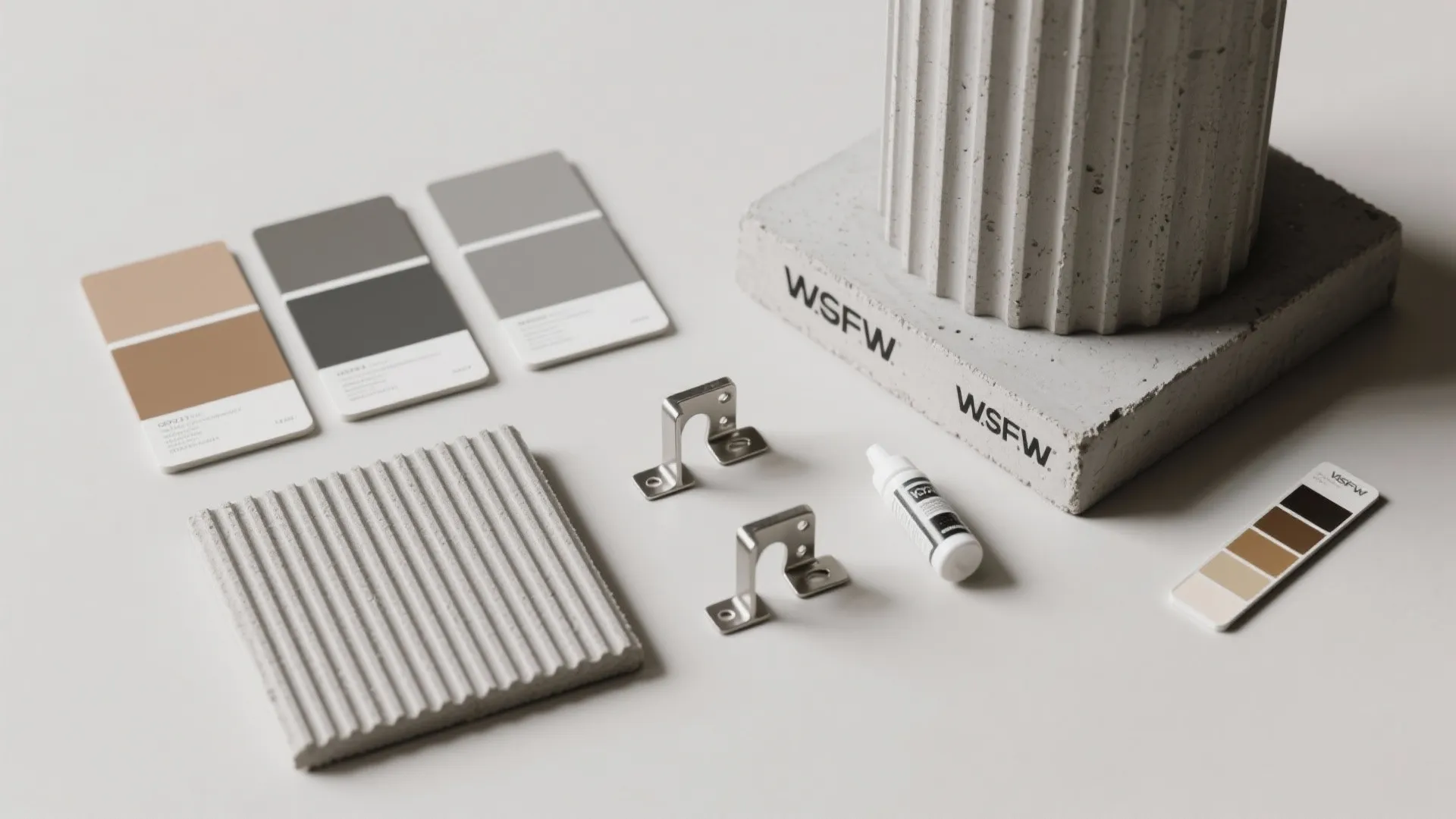 Textured Concrete Columns With Groove Lines