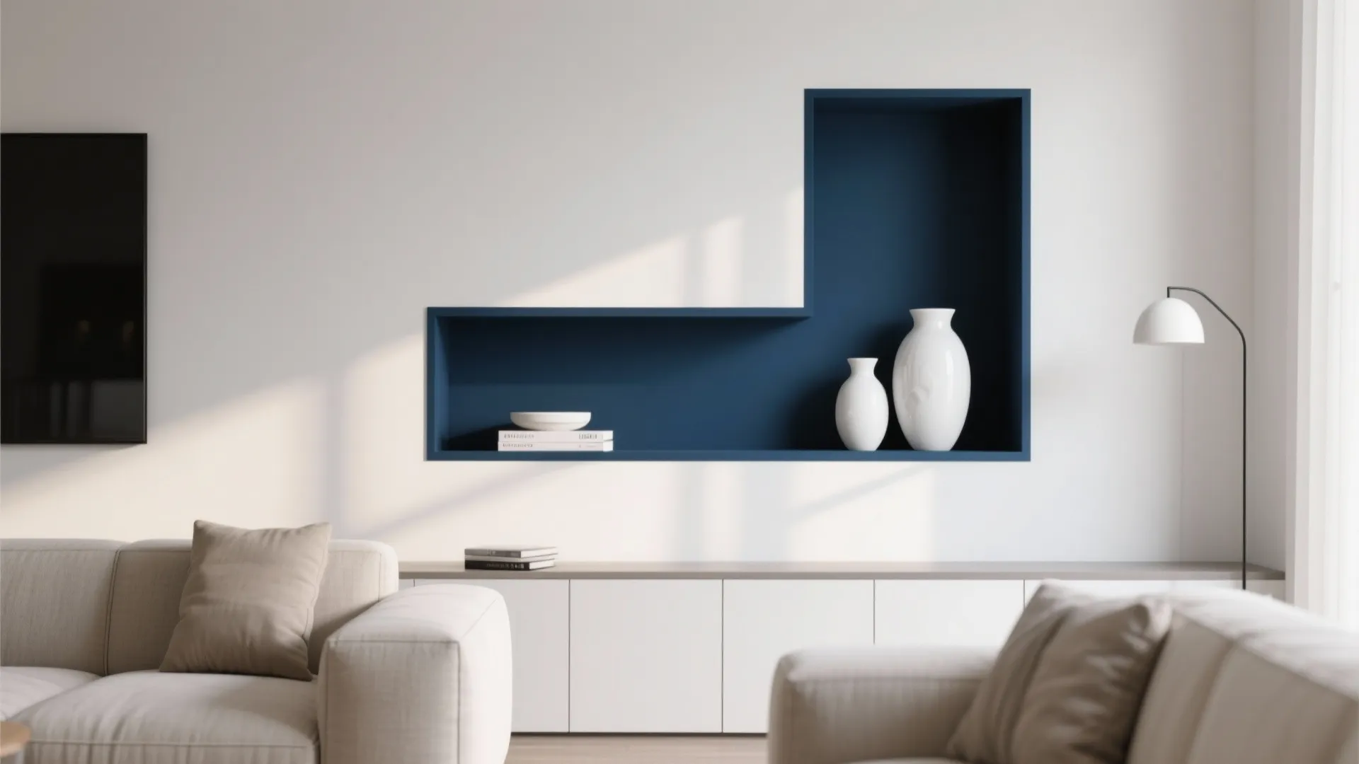 4. Contrasting Back Panel Niches