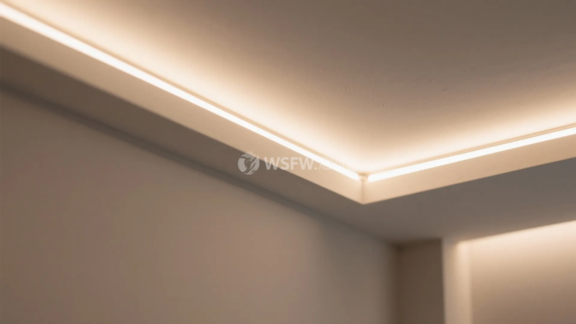 Minimal recess with perimeter cove