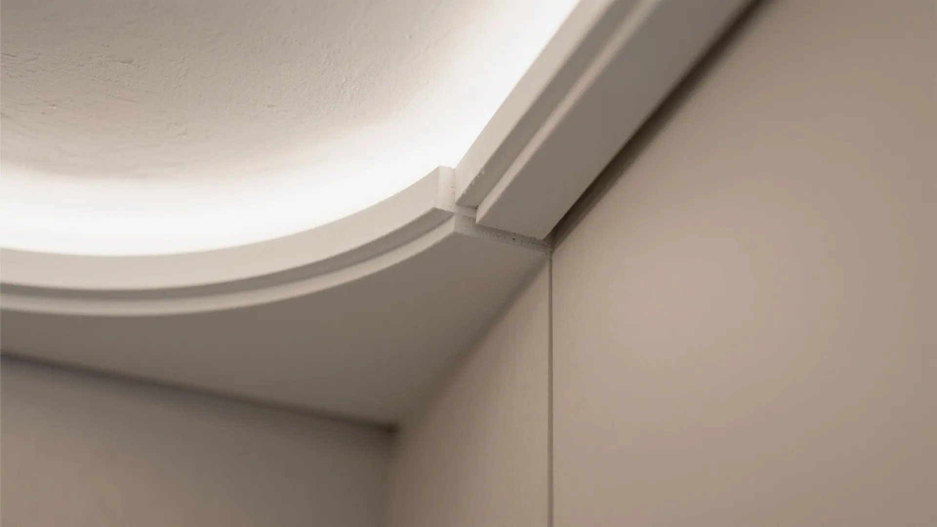 Curved gypsum edges for softer, safer transitions