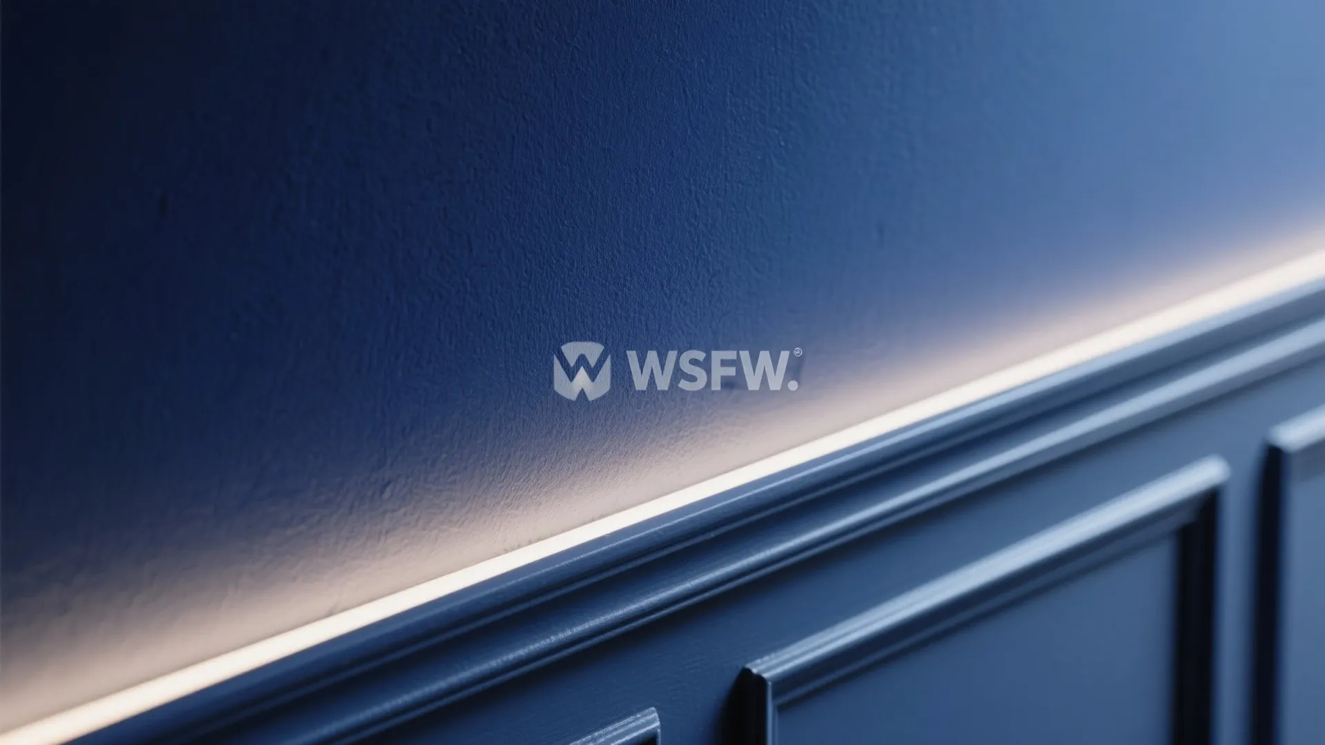 Deep, Saturated Hues with Gallery-Grade Lighting