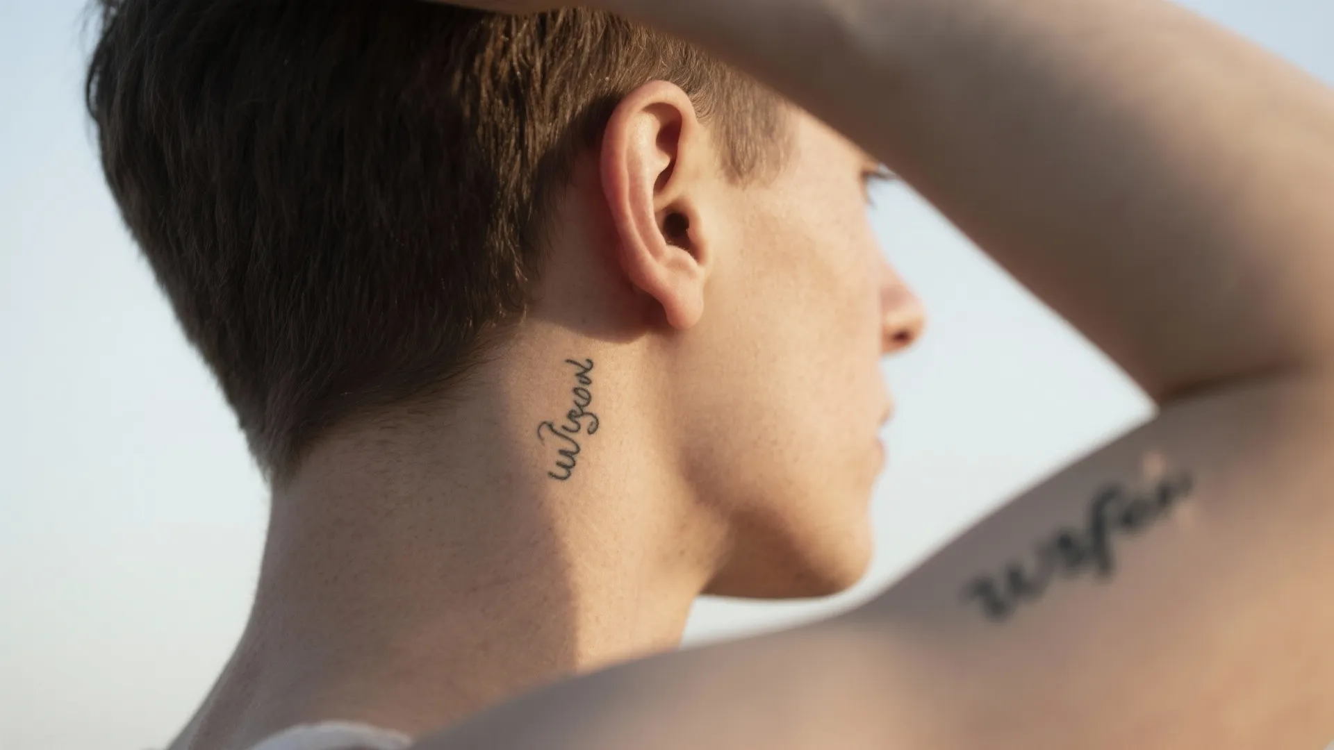 2. Discreet Script and Single Words