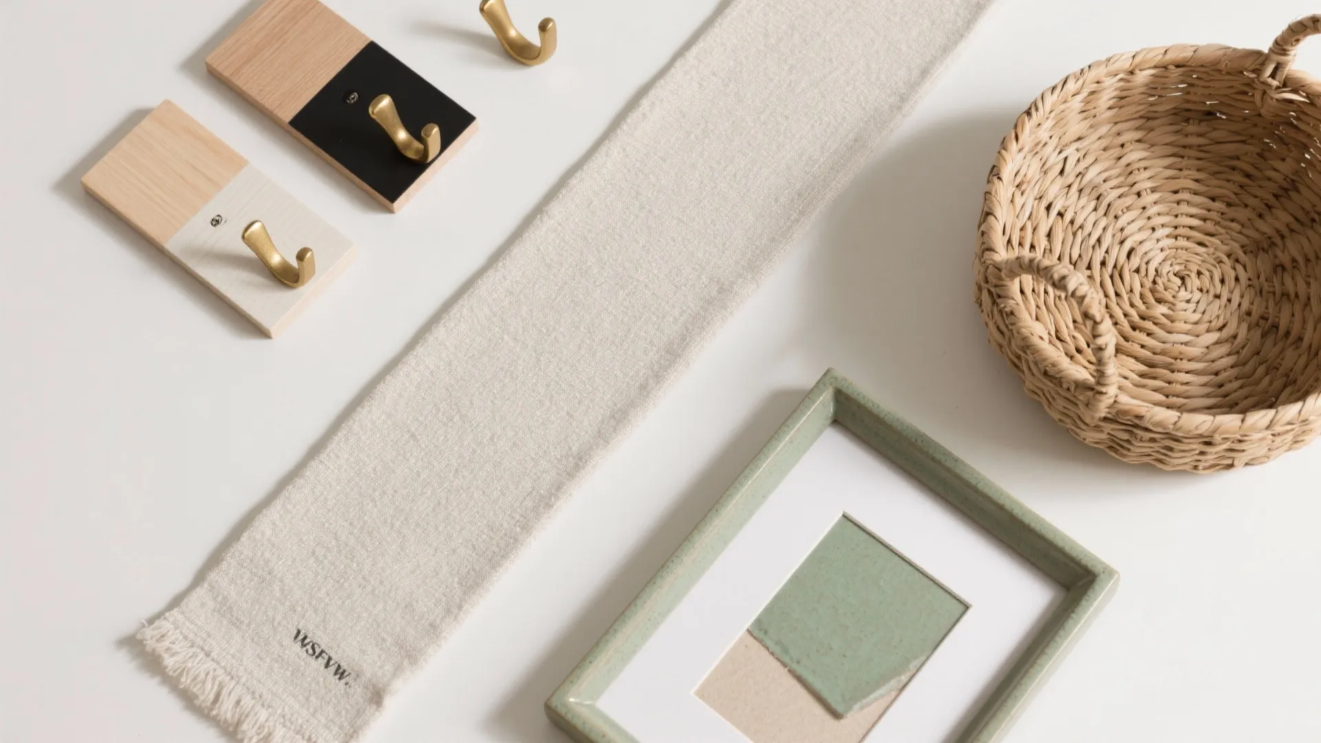 Entryway welcome vignette for that first homecoming photo