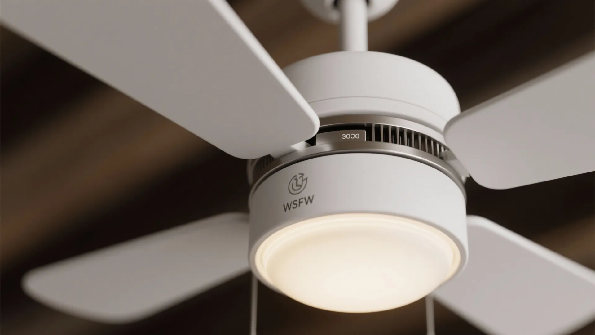 Ceiling fans with integrated LEDs (comfort plus control)