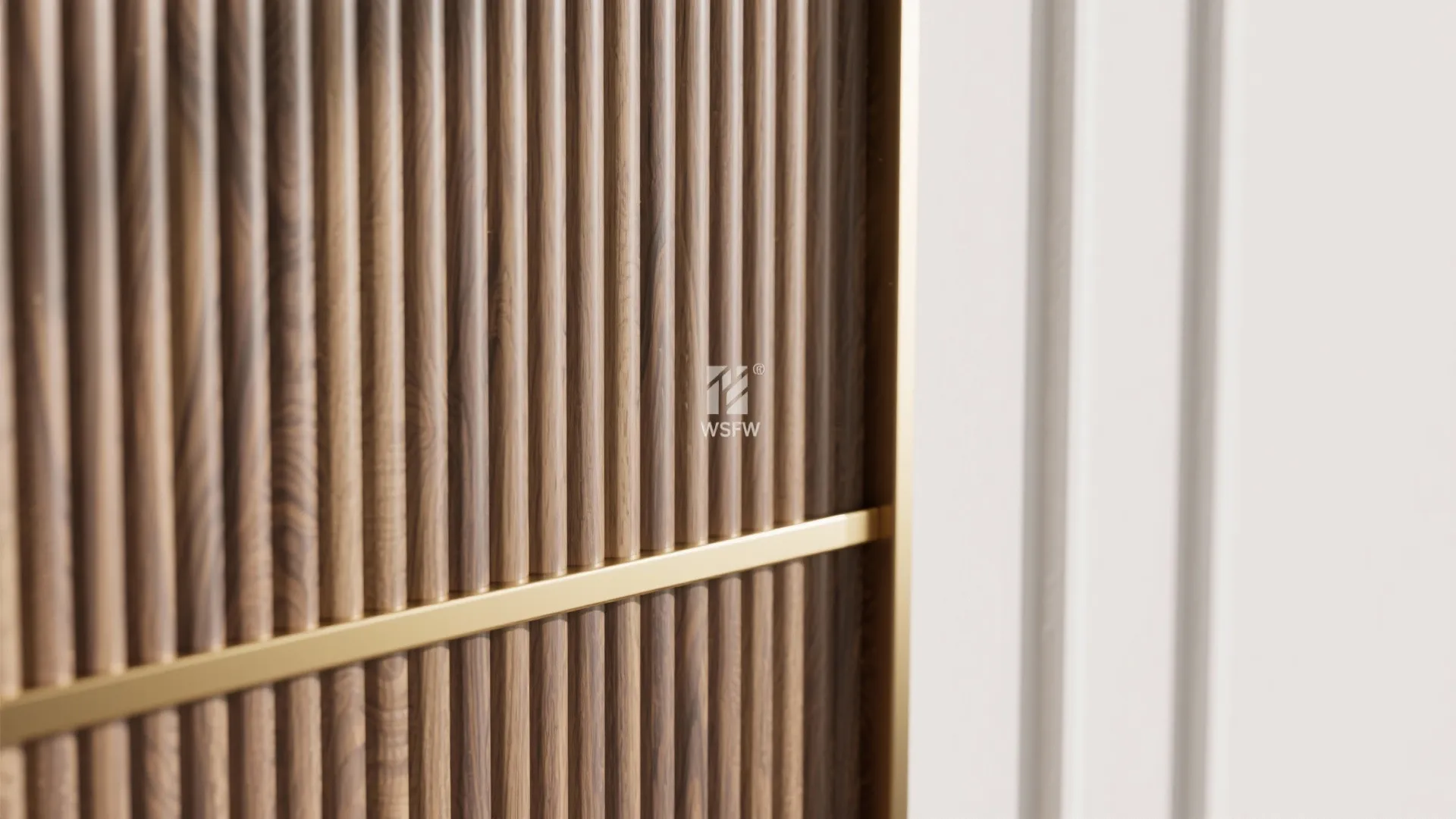 Warm Wood Accents That Don’t Overwhelm