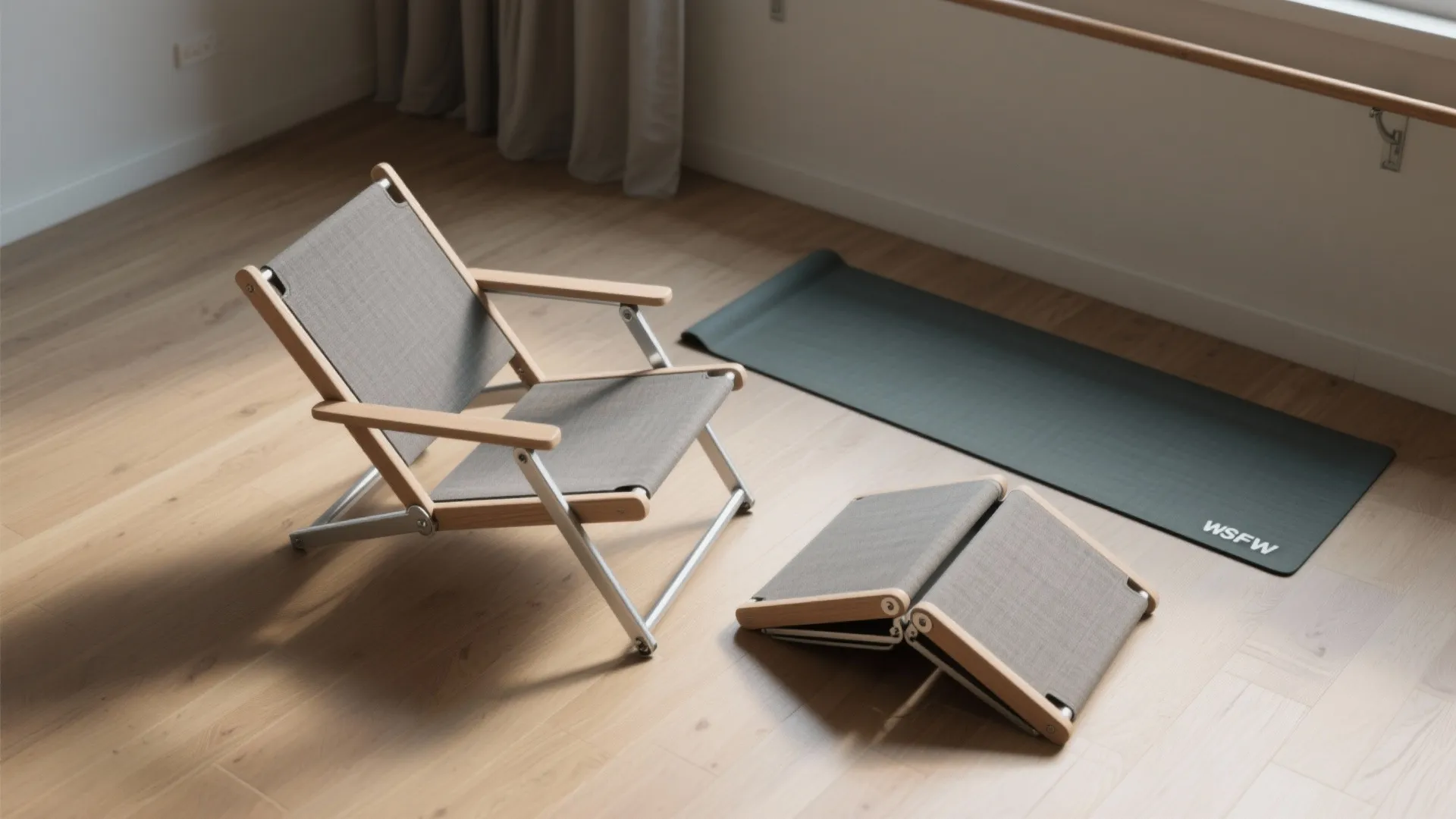 3. Foldable or stackable lounge chair