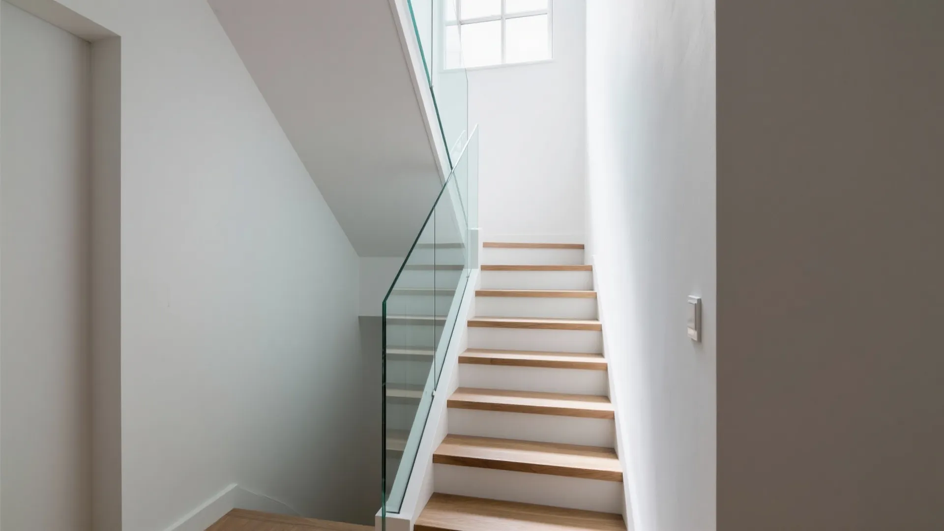 Minimalist Frameless Glass Stair Wall