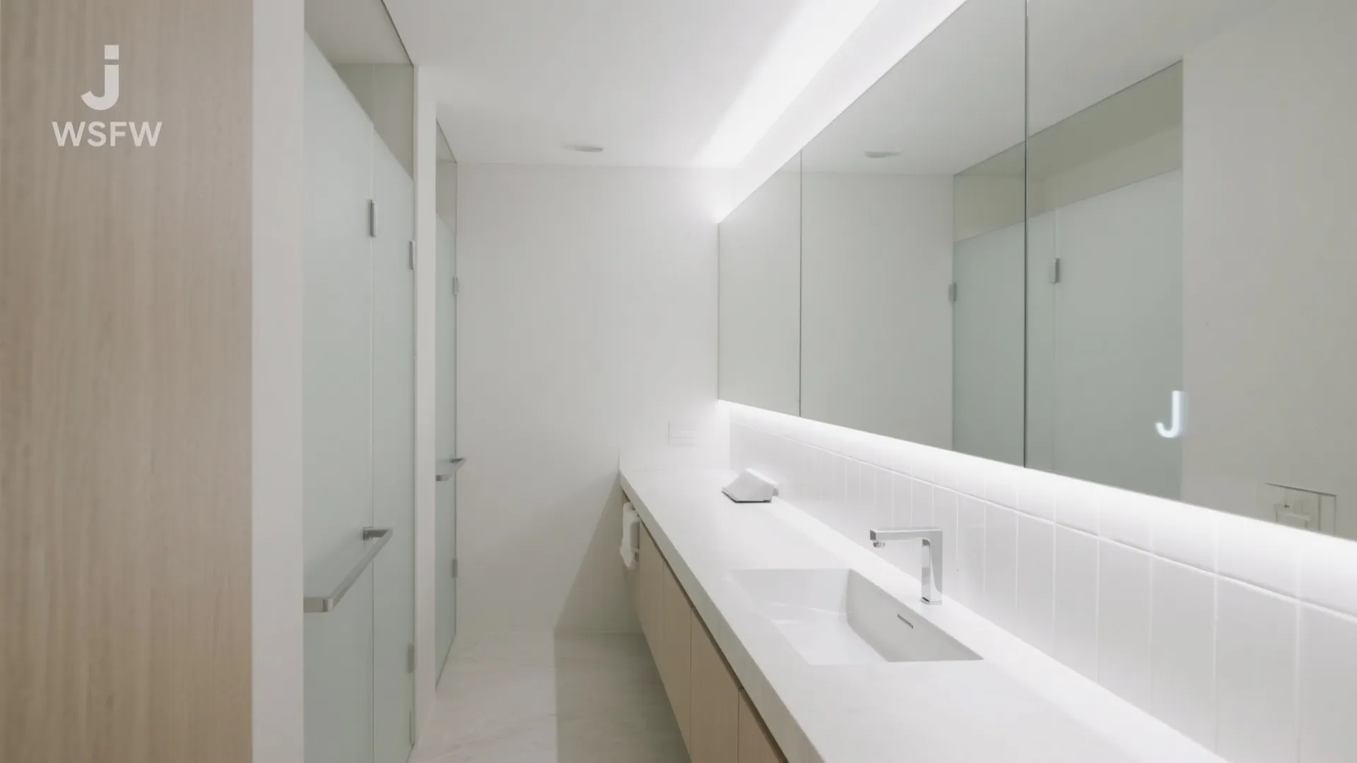 Frameless, Wall-to-Wall Clarity