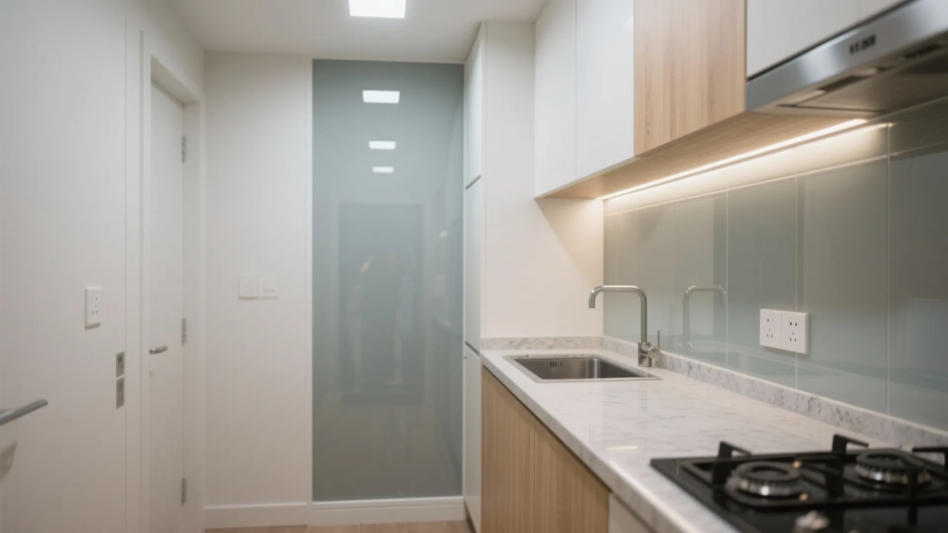 Glass Backsplash for Light and Depth