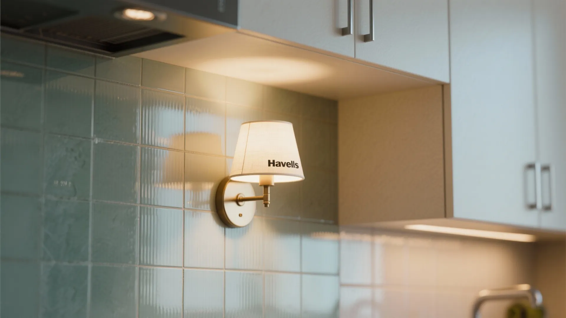 Glass backsplash glow for a brighter feel