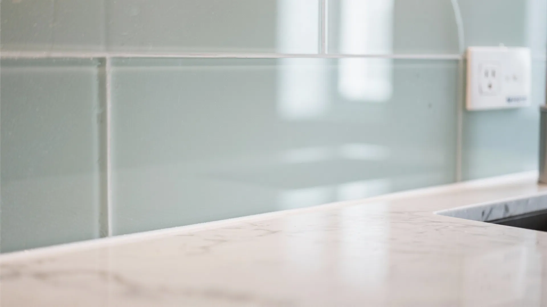 Glass Backsplash for Light and Depth