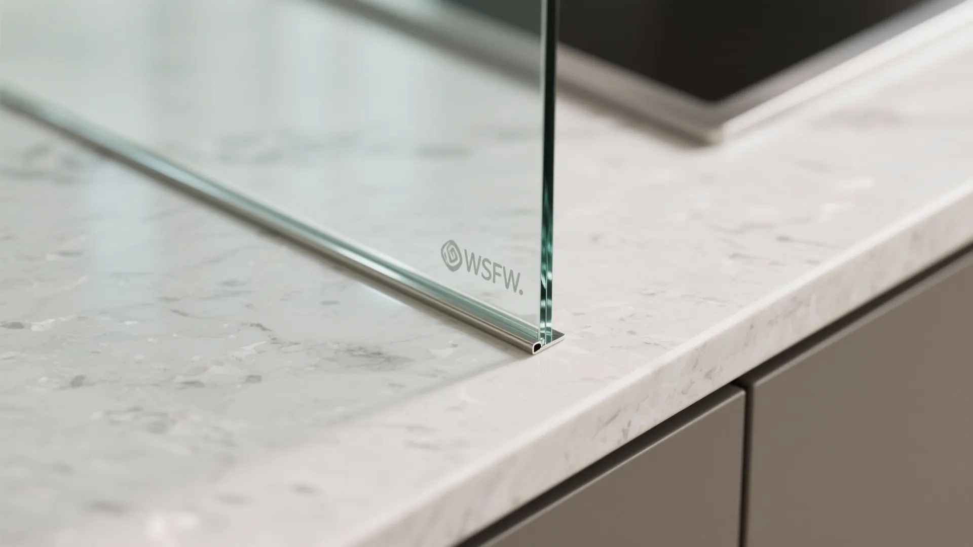 Glass backsplash for brighter, easy-clean surfaces