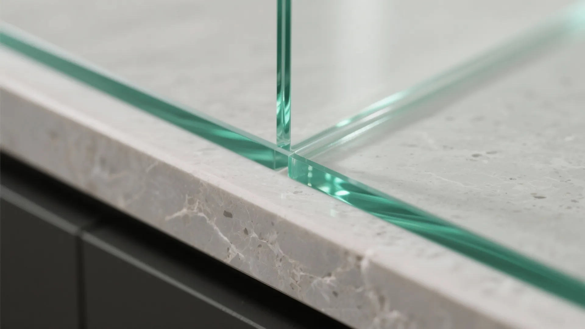 Glass Backsplash Brilliance