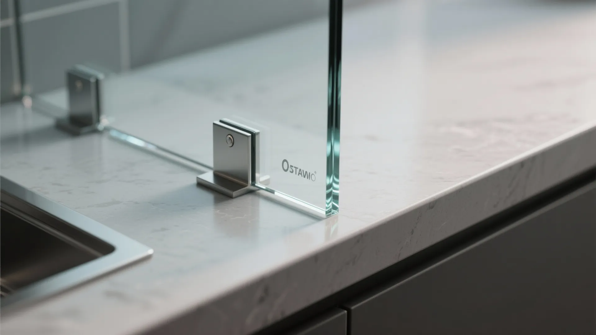 Glass Splashback Clarity