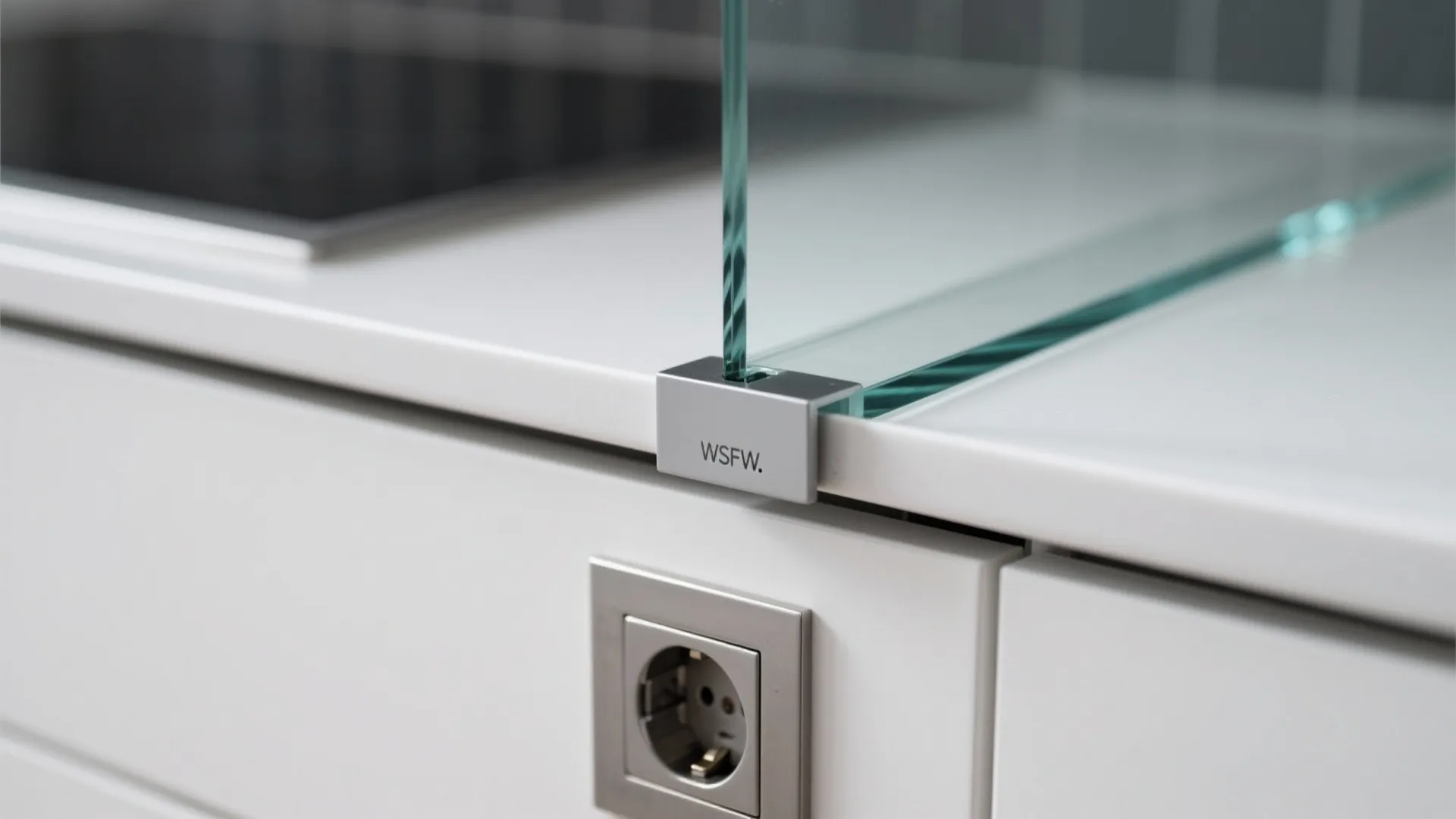 Glass Backsplash for Airy Light