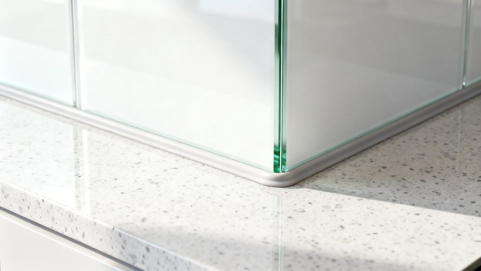 Power of a Glass Backsplash