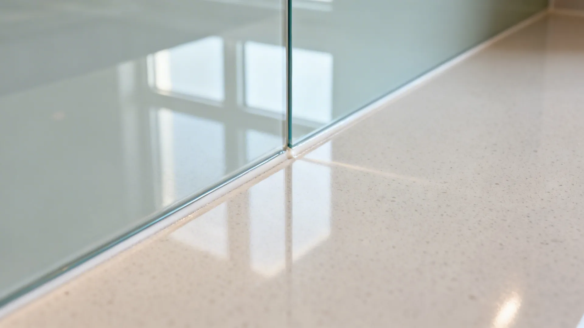 Glass Backsplash for Airy Light