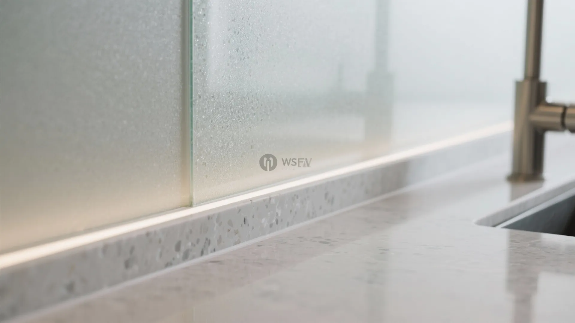 Glass backsplash clarity