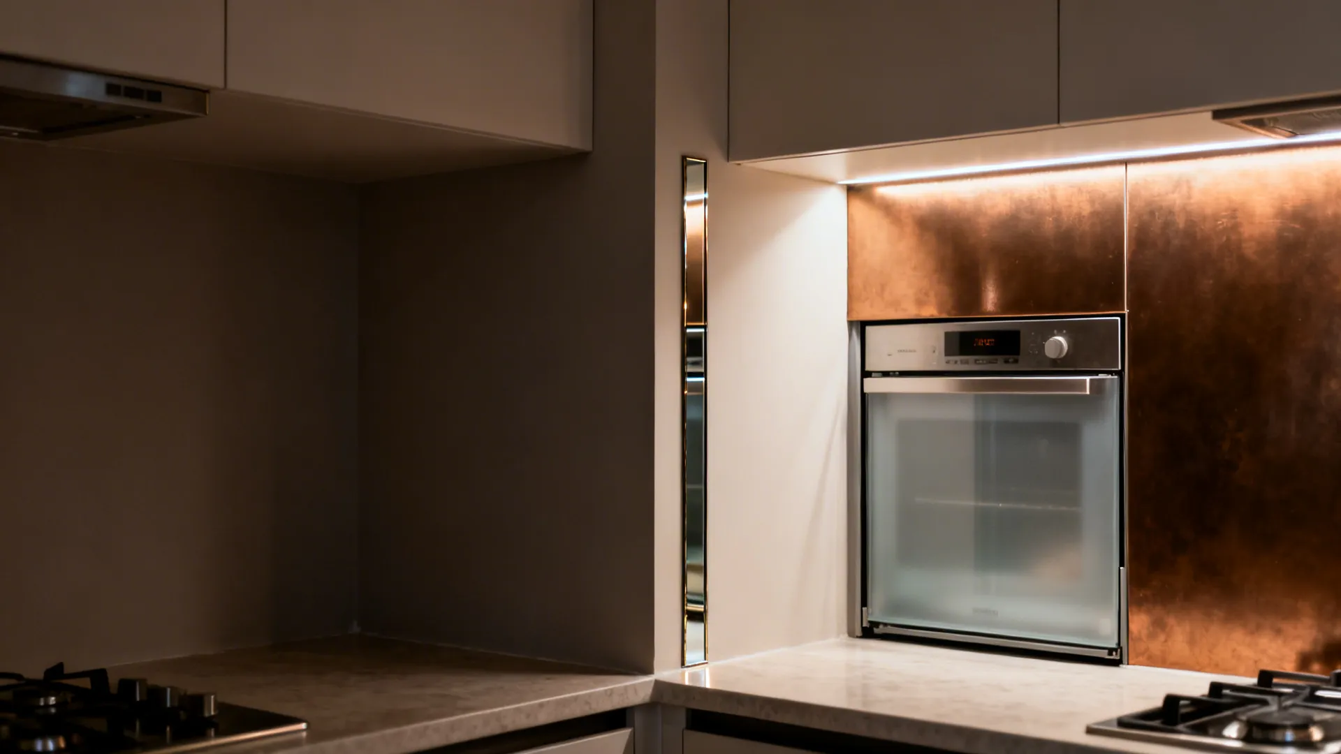 Mixed Glass Finishes: Mirrored, Frosted, and Tinted for Zoning