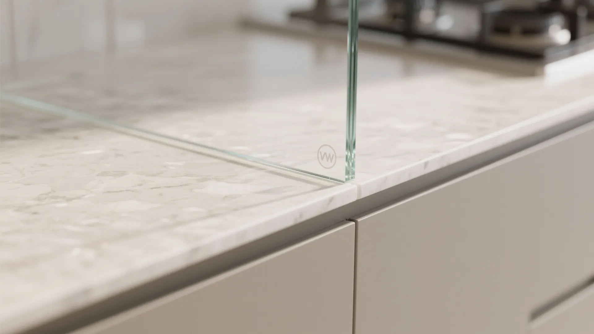 Glass Backsplash for Bright, Easy-Clean Surfaces