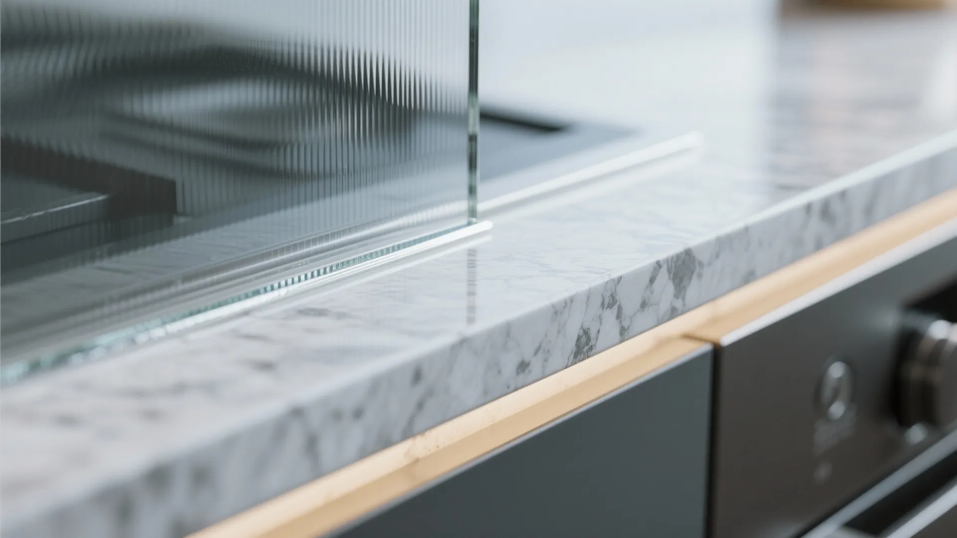 Glass Backsplash for Light and Cleanability