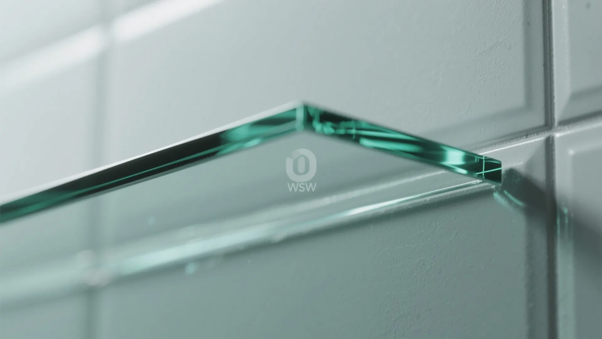 The airy glow of a glass backsplash