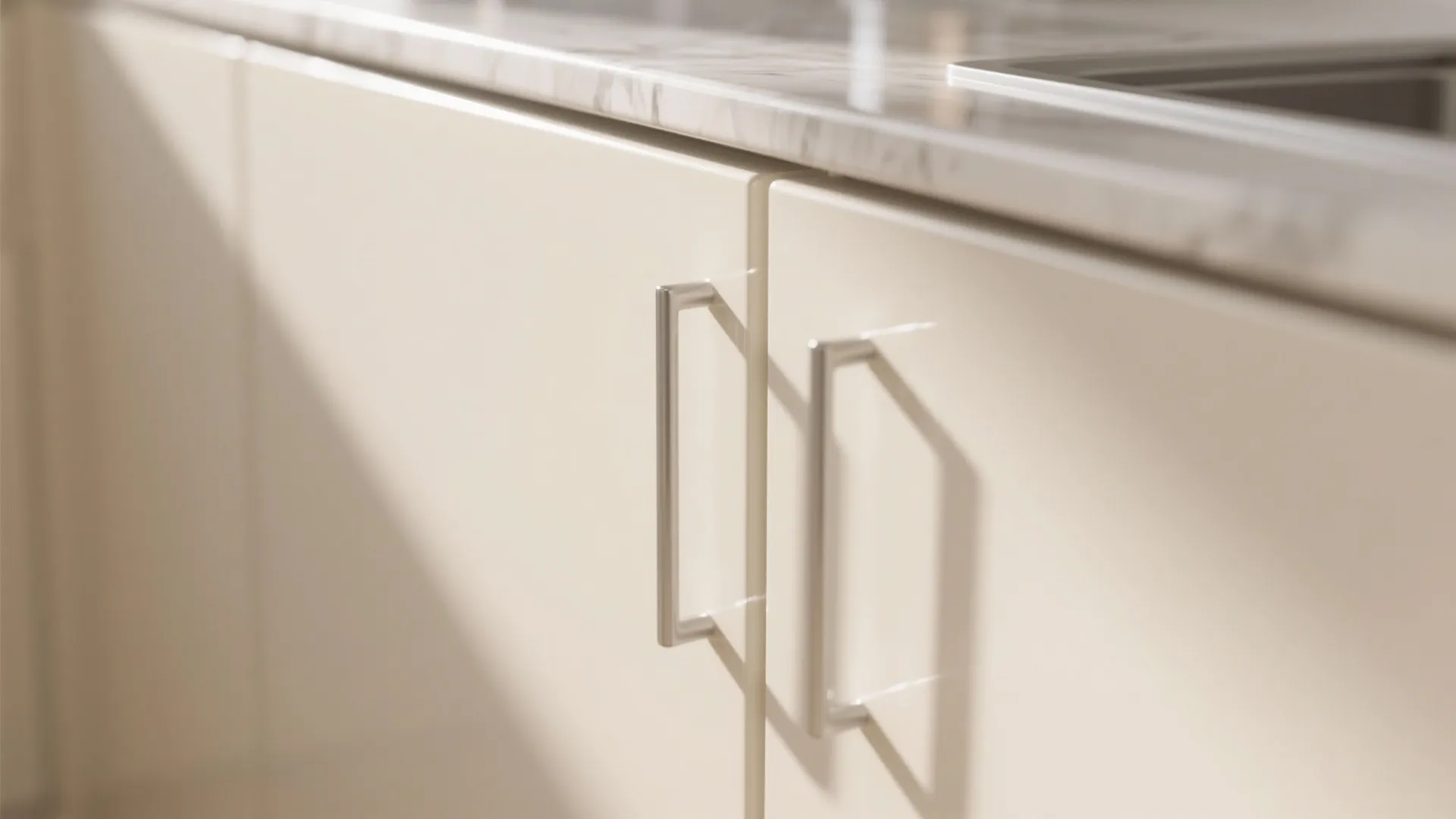 2. High-Gloss Cream for a Modern Pop