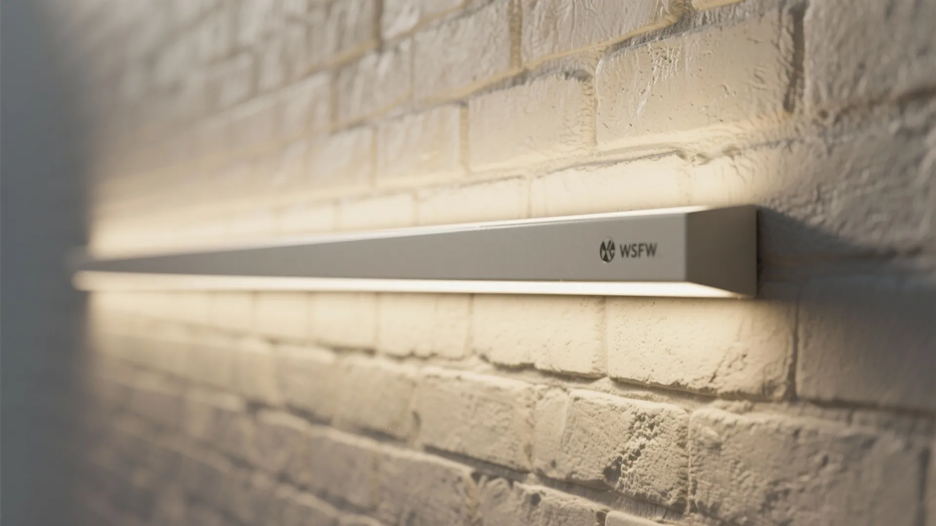 Layered lighting with wall grazers