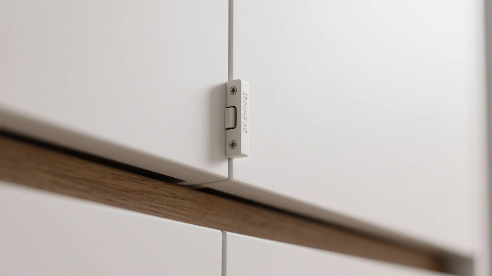 Minimalist kitchen storage