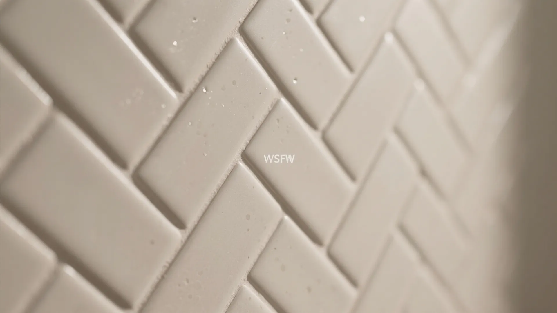 3) Herringbone texture in a soft matte finish