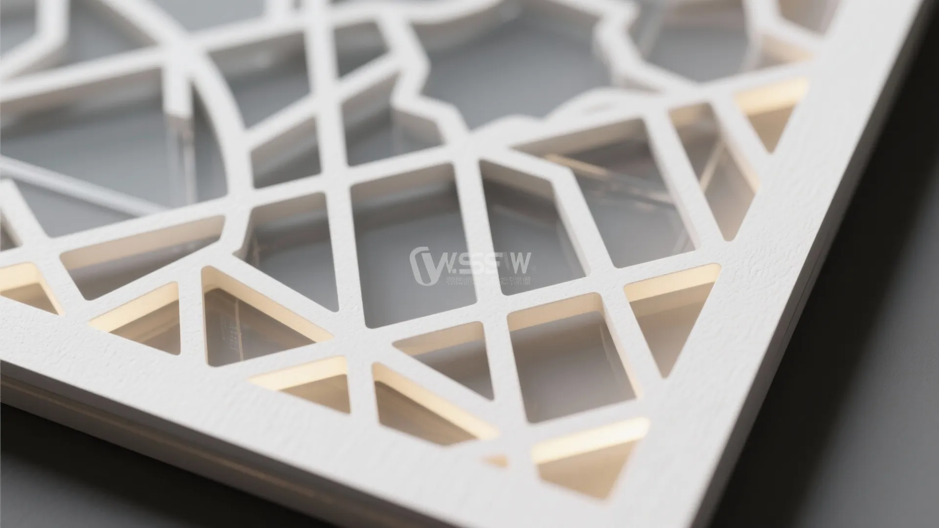 Geometric Jaali with Soft Diffusion